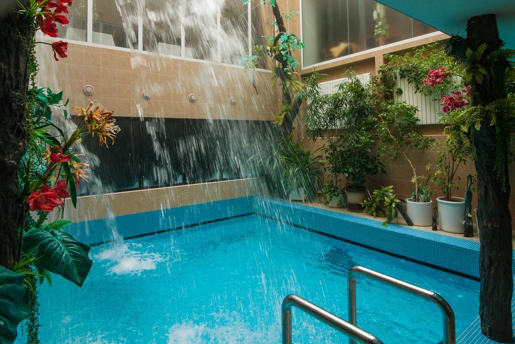 Sport-V-Hotel Hrotovice Exterior photo